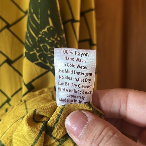 Gently used living Hula extra small top - Picture 3 of 4